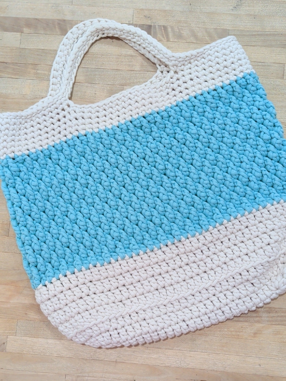 Crocheted Turquoise Blue and Cream Tote Bag Like New!